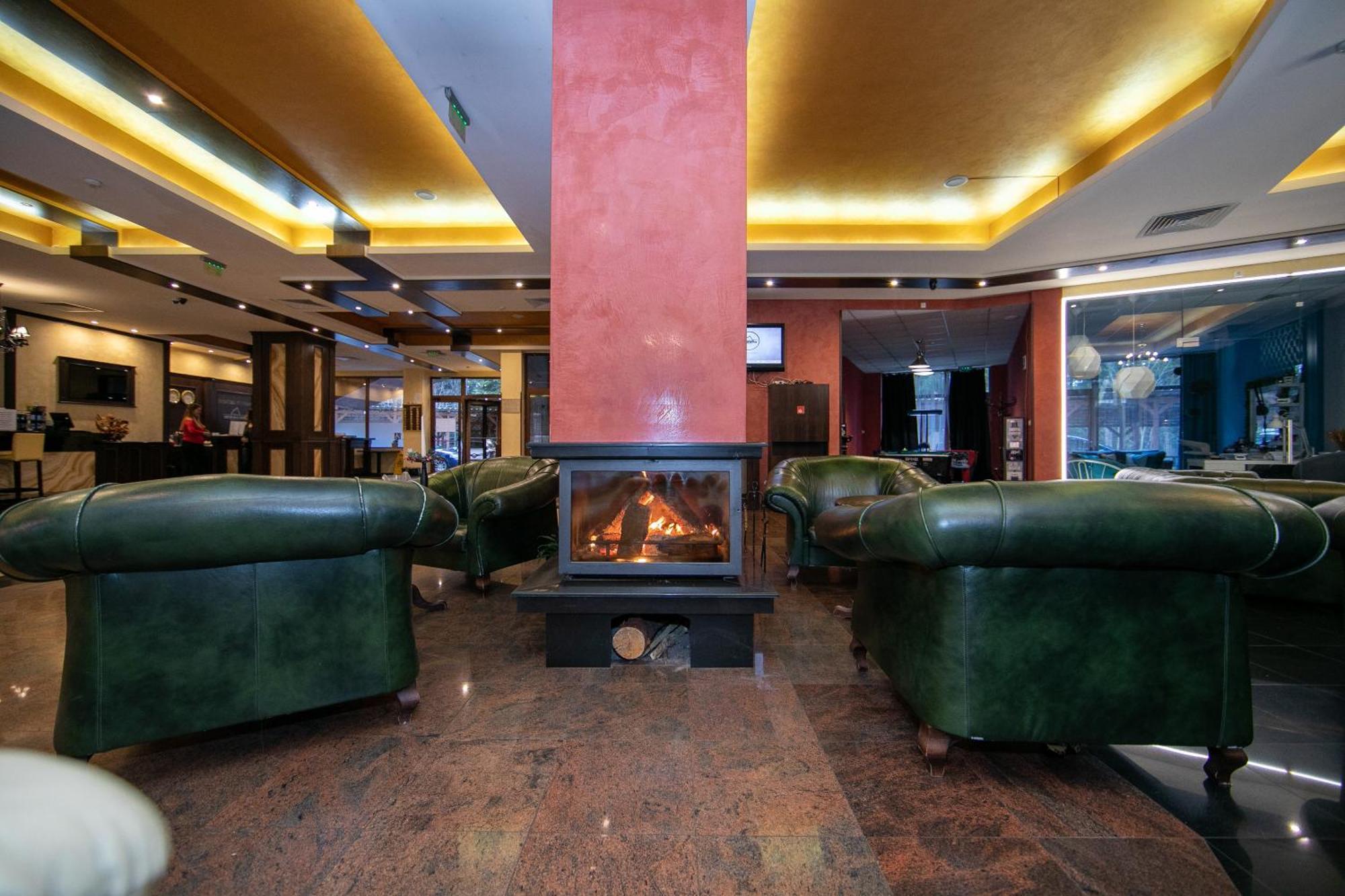 Hotel Iceberg Borovets Exterior photo