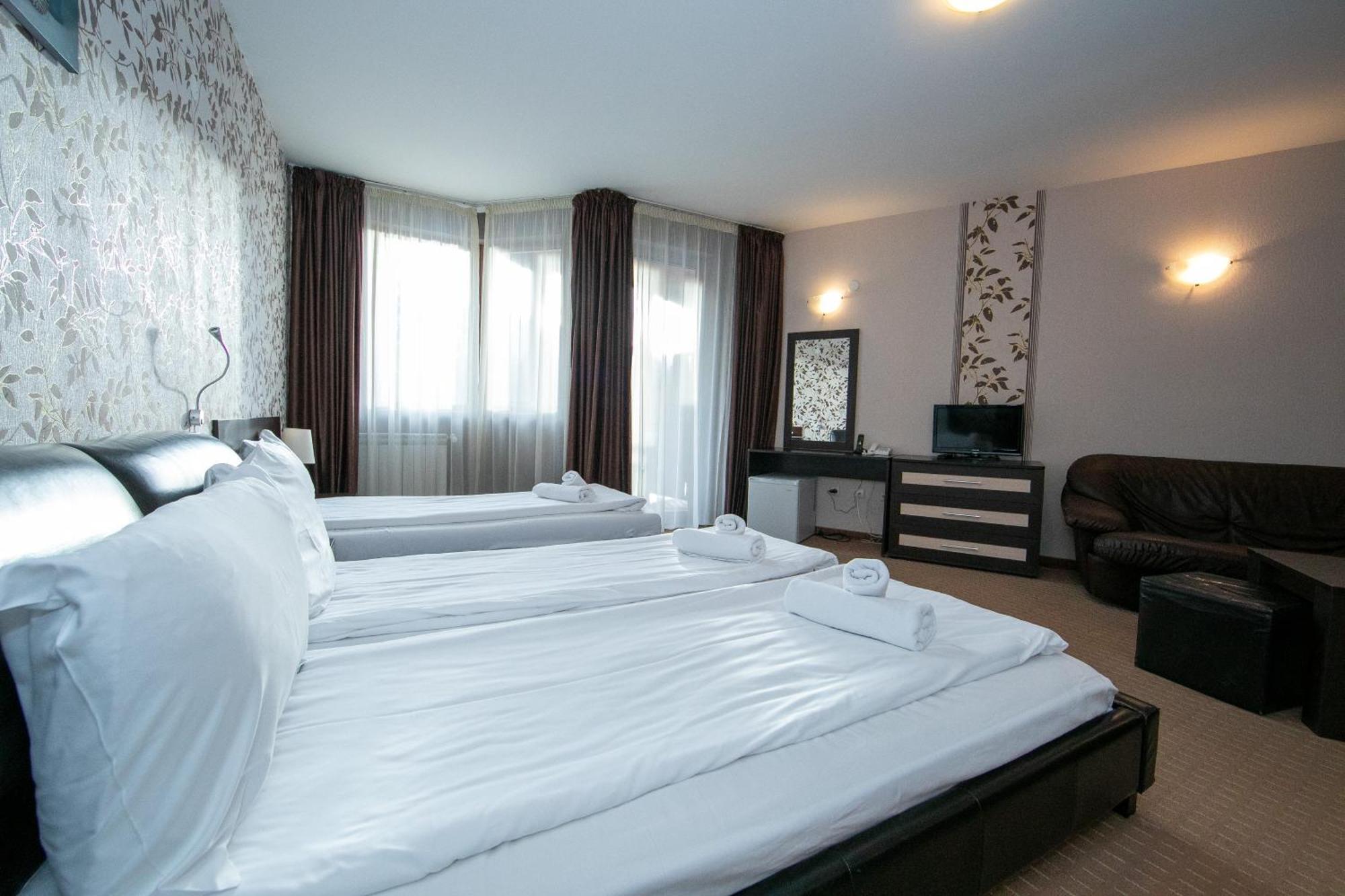 Hotel Iceberg Borovets Exterior photo