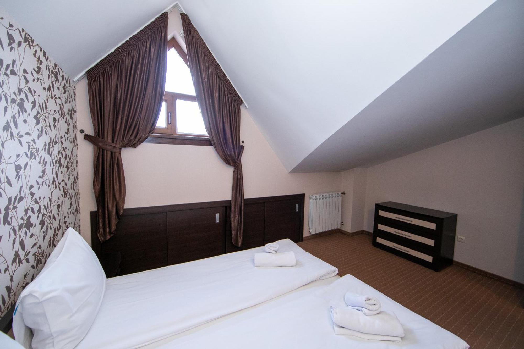 Hotel Iceberg Borovets Exterior photo